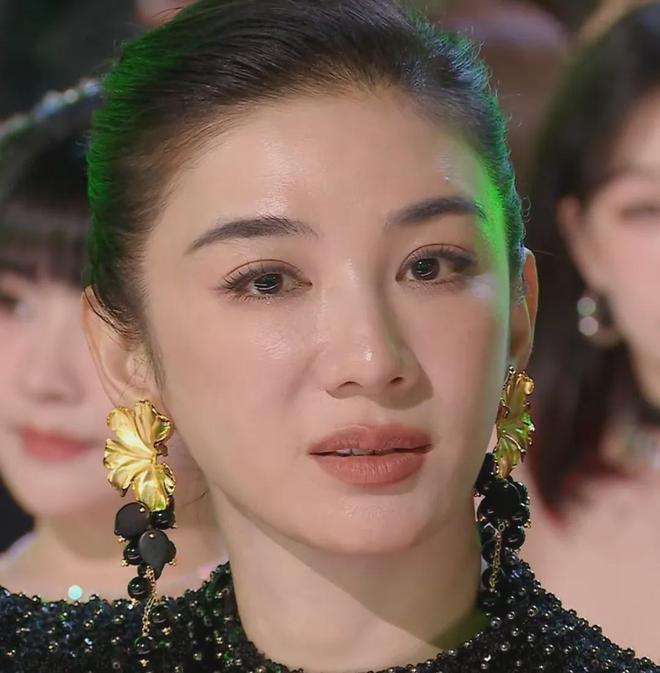 景甜牛奶肌惊艳林允好美杨超越妆容拉胯九游会网址是多少星光大赏明星怼脸图：(图7)