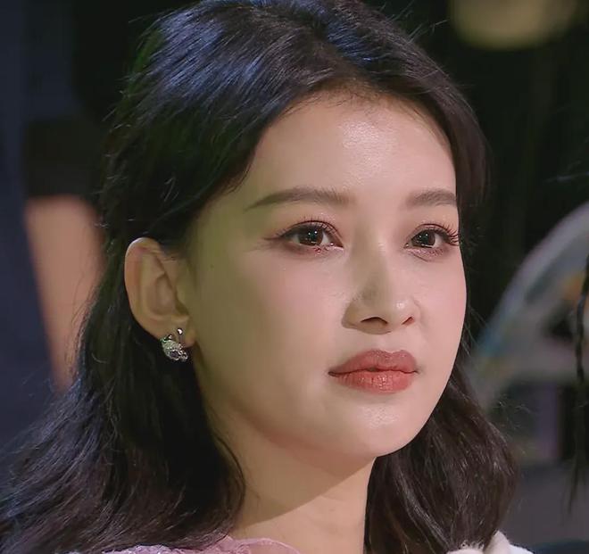 景甜牛奶肌惊艳林允好美杨超越妆容拉胯九游会网址是多少星光大赏明星怼脸图：(图23)