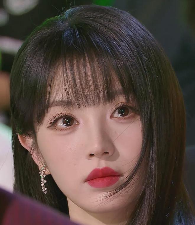 景甜牛奶肌惊艳林允好美杨超越妆容拉胯九游会网址是多少星光大赏明星怼脸图：(图32)