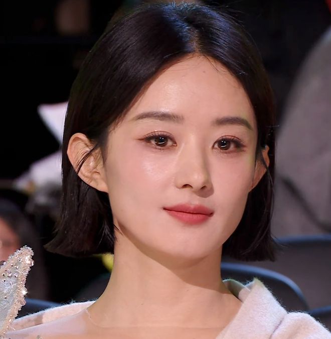 景甜牛奶肌惊艳林允好美杨超越妆容拉胯九游会网址是多少星光大赏明星怼脸图：(图31)