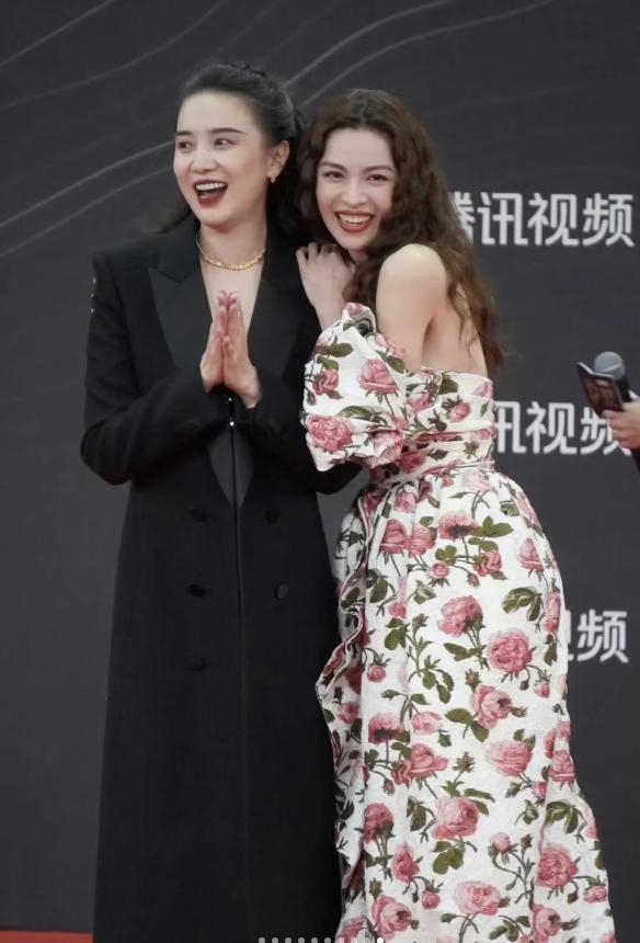 个个风情万种却被29岁三线小花抢风头九游会j9登陆澳门这一天内娱一线女星(图26)
