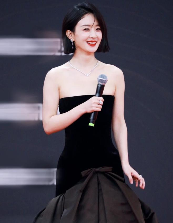 个个风情万种却被29岁三线小花抢风头九游会j9登陆澳门这一天内娱一线女星(图27)